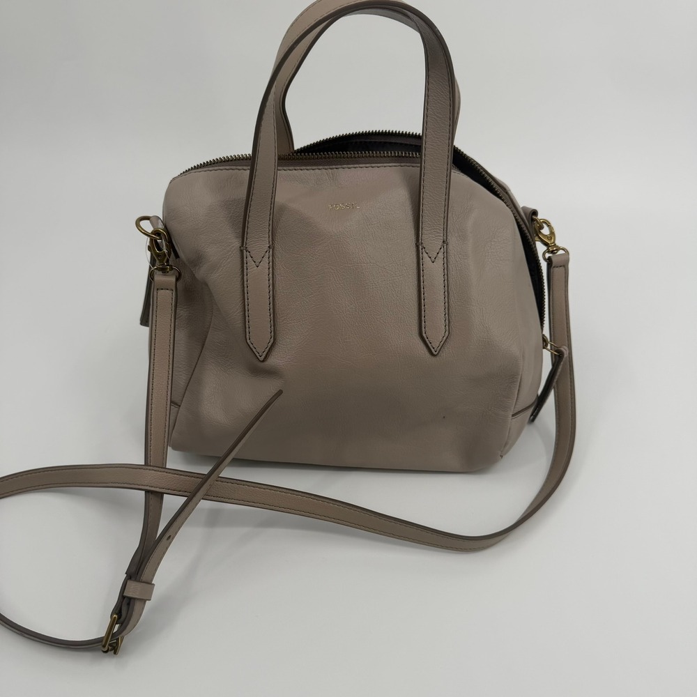 Fossil Sydney Satchel Handbag Modern Women Small Taupe Leather Crossbody Purse